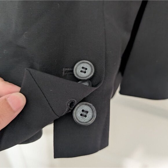Talbots Blazer Womens Size 12 Black Wool Blend Working Cuffs 2 Button Jacket - Picture 8 of 11